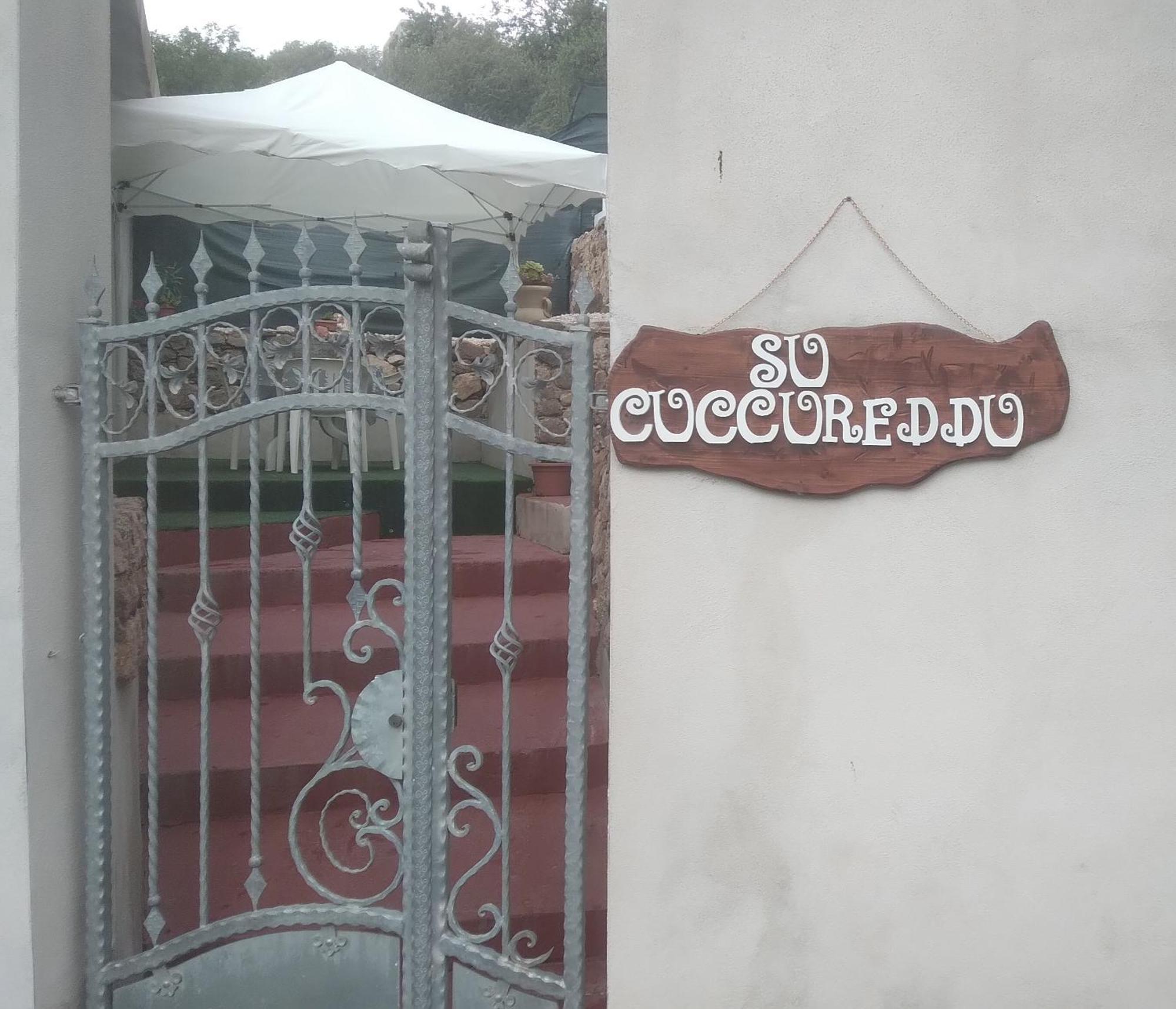 Su Cuccureddu Onifai Apartment Bagian luar foto